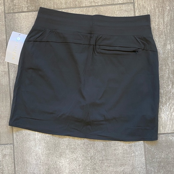 Athleta Trekkie North Skort - Charcoal - Picture 4 of 12